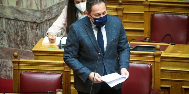 Πέτσας για ψήφο αποδήμων: Ο ΣΥΡΙΖΑ-ΠΣ παραμένει δέσμιος της υποκρισίας του