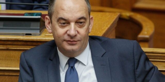 Περί Πλακιωτάκη, υπουργών κι εφοπλιστών