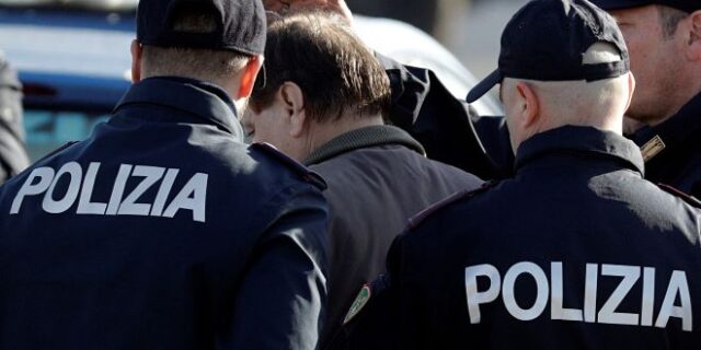 Σικελία: Μετέφερε όπλα και ναρκωτικά σε ιδιωτικό τζετ