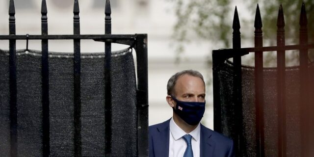Βρετανία: Επικαλείται την υγειονομική κρίση για να δικαιολογήσει τη μείωση της διεθνούς βοήθειάς της
