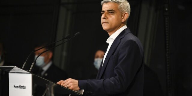 Ο Σαντίκ Καν επανεξελέγη δήμαρχος του Λονδίνου