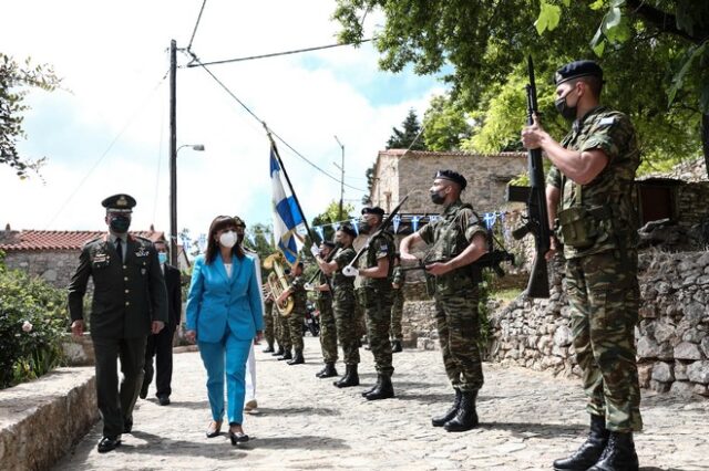 Στον “Μυστρά του Αιγαίου” η Κατερίνα Σακελλαροπούλου