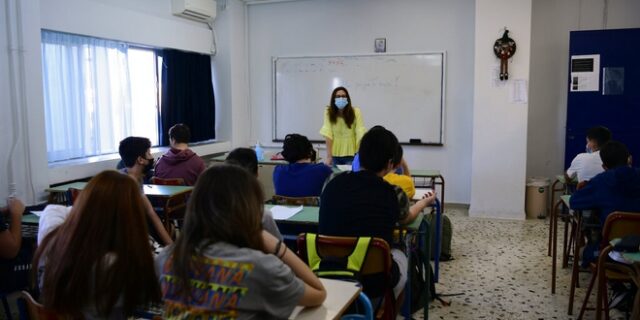 Self test: Ένα την εβδομάδα για μαθητές και εκπαιδευτικούς – Τι ισχύει για τα πανεπιστήμια