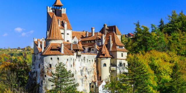 Ρουμανία: Δωρεάν εμβολιασμοί για τους τουρίστες στο Κάστρο του Δράκουλα