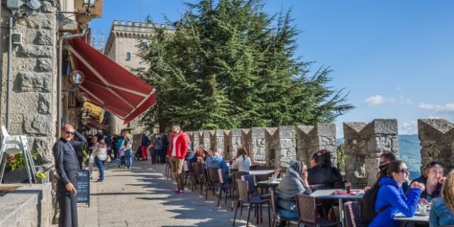 Το Σαν Μαρίνο προσφέρει το ρωσικό εμβόλιο Sputnik σε τουρίστες