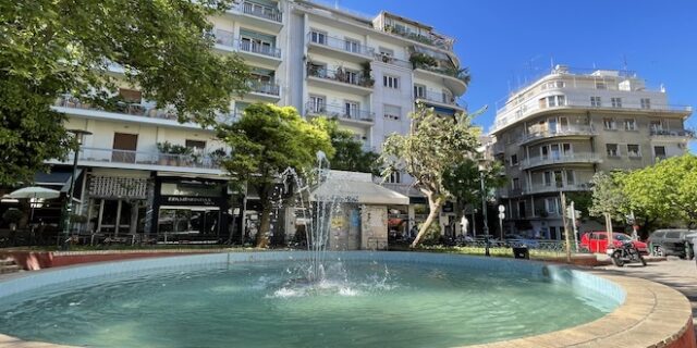 Μεταμορφώθηκαν τα πρώτα 20 σιντριβάνια της πόλης από τον Δήμο Αθηναίων