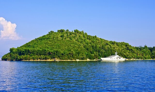 Τέλος στην πώληση ιδιωτικών νησιών – Ορατό το ενδεχόμενο αποζημίωσης