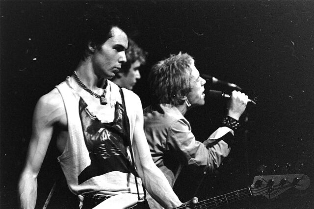 Ο Sid Vicious και η εφήμερη, τσακισμένη τροχιά του πανκ