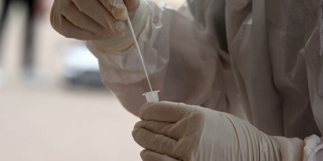 Κορονοϊός: Σε ποιες περιοχές τα λύματα δείχνουν ανοδική πορεία της επιδημίας