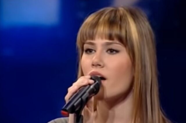 Όταν η 14χρονη Έλενα Τσαγκρινού τραγουδούσε τα “Σμυρνέικα” στο Ελλάδα Έχεις Ταλέντο
