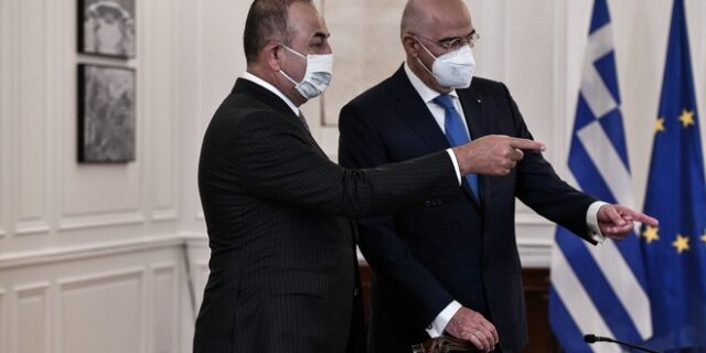 Διπλωματικές πηγές: Ειλικρινής και εφ’ όλης της ύλης η συζήτηση Δένδια-Τσαβούσογλου