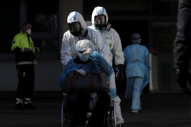 Κορονοϊός: Ποιες χώρες “μετρούν” τους περισσότερους νεκρούς από την πανδημία