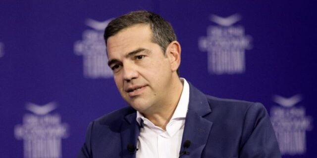 Γιατί ο Αλέξης Τσίπρας ελπίζει για όσα γίνονται στις ΗΠΑ και ανησυχεί για την Ευρώπη