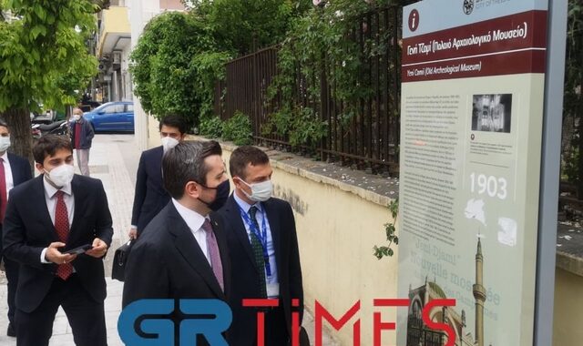 Προκλητική επίσκεψη: Βόλτα στη Θεσσαλονίκη από τον Τούρκο υφυπουργό Εξωτερικών