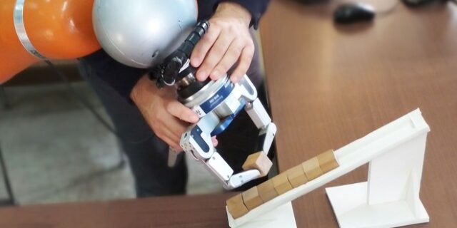 ΑΠΘ: Έφτιαξαν ρομπότ που θα χρησιμοποιηθεί στη βιομηχανία τροφίμων