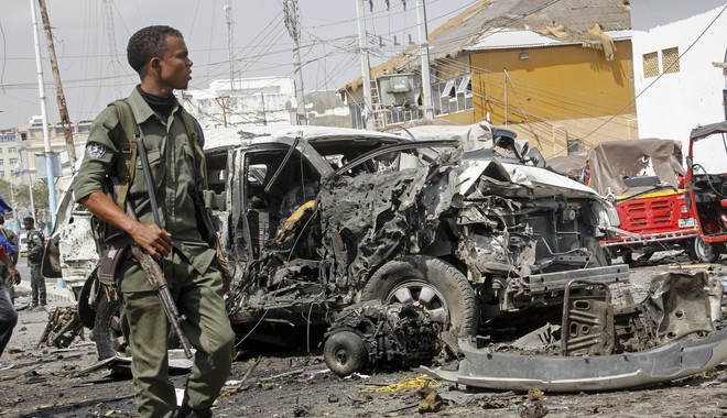 Σομαλία: Βομβιστική επίθεση σε αστυνομικό τμήμα – Τουλάχιστον 6 νεκροί