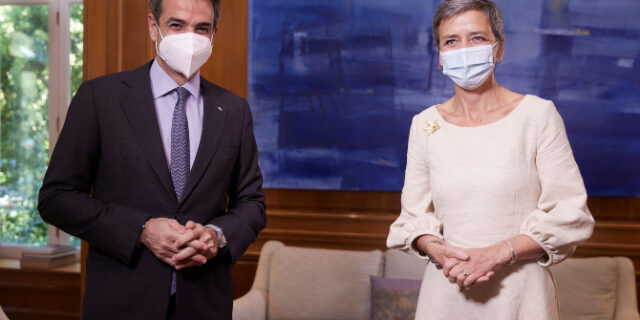 Βεστάγκερ: Η  Ελλάδα ίσως να είναι η χώρα της ευρωζώνης με την ισχυρότερη ανάπτυξη το 2022