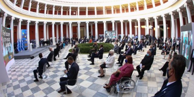 Γιατί προσπαθεί να “νεκραναστήσει” το αντι-ΣΥΡΙΖΑ μέτωπο ο Μητσοτάκης