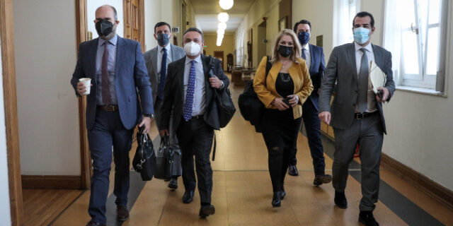 Bουλή: Σε επαφή με επιβεβαιωμένο κρούσμα ο Καλογρίτσας – Αναβάλλεται η εξέτασή του από την προανακριτική