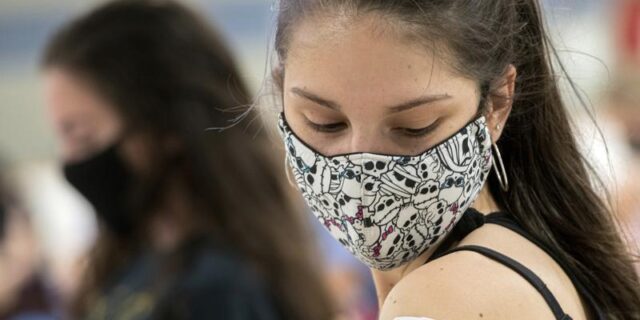 Προνόμια εμβολιασμένων: Είναι η απάντηση κόντρα στην πανδημία;