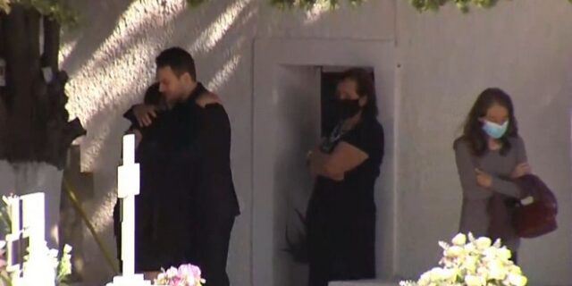 Γλυκά Νερά: Ο 33χρονος απαίτησε από τη μητέρα της Καρολάιν να πληρώσει το φέρετρο