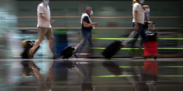 Τσεχία: Η μετάλλαξη “Δέλτα” βάζει “φρένο” στους Τσέχους για ταξίδια σε Ρωσία και Τυνησία