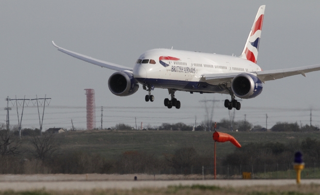 Heathrow: Κατέρρευσε το μπροστινό μέρος αεροσκάφους Dreamliner 787 της British Airways