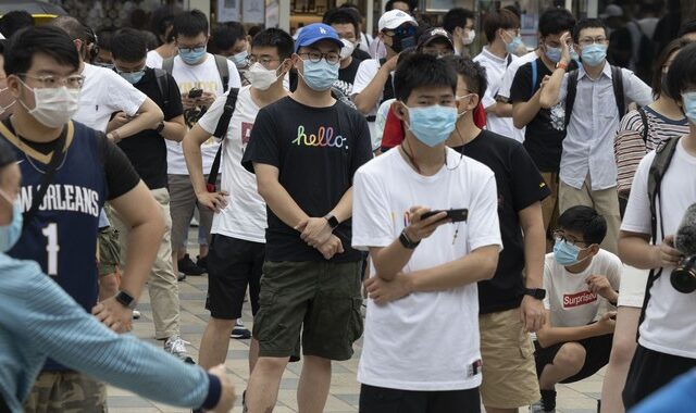 H επανάσταση των νέων στην Κίνα άρχισε με ξάπλωμα