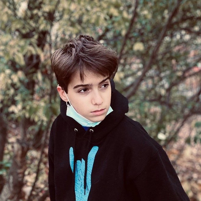 Γνωρίστε τον 13χρονο Sasha Cohen, το πρώτο τρανς άτομο που θα εμφανιστεί σε σειρά του Nickelodeon