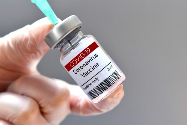 Εμβόλιο κορονοϊού: Pfizer και AstraZeneca προστατεύουν κατά 90% από την παραλλαγή Δέλτα