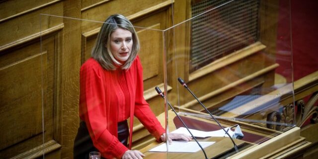 Άννα Ευθυμίου, “γαλάζια” διαφοροποίηση στο νομοσχέδιο Χατζηδακη