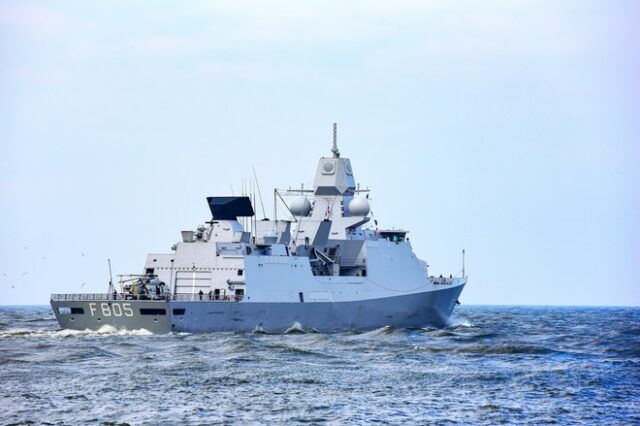 Ρωσικά μαχητικά παρενόχλησαν ολλανδική φρεγάτα στη Μαύρη Θάλασσα