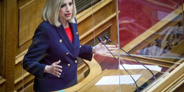 Γεννηματά για εργασιακό: “Κανένας πολίτης που αισθάνεται προοδευτικός δεν πρέπει να μείνει σιωπηλός”