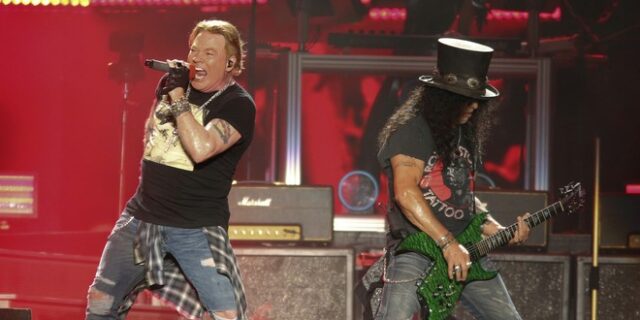 Οι Guns N’ Roses ξαναβγαίνουν στους δρόμους πιο νηφάλιοι από ποτέ