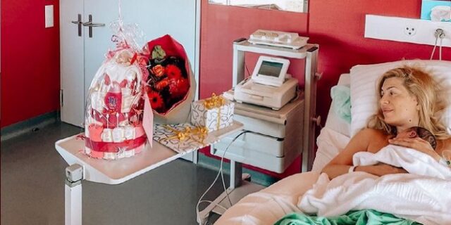 Μαρία Ηλιάκη: Οι συγκινητικές φωτογραφίες με τη νεογέννητη κόρη της