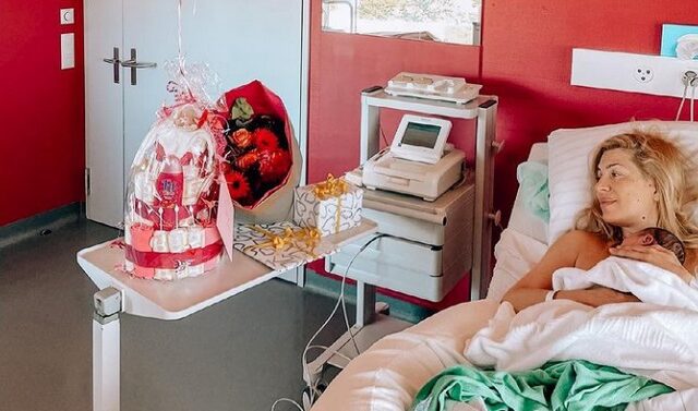 Μαρία Ηλιάκη: Οι συγκινητικές φωτογραφίες με τη νεογέννητη κόρη της