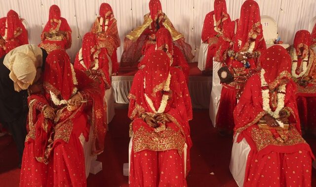 Οι γονείς νύφης στην Ινδία κράτησαν ομήρους το γαμπρό και την οικογένεια του