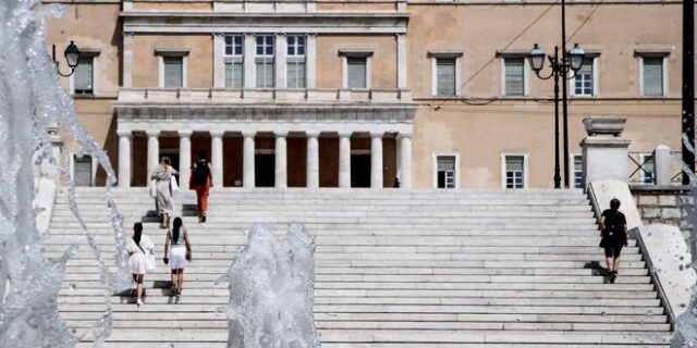 Κορονοϊός – διασπορά: Πάνω από τα μισά κρούσματα εντοπίζονται στην Αττική