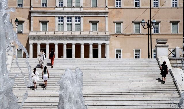 Κορονοϊός – διασπορά: Πάνω από τα μισά κρούσματα εντοπίζονται στην Αττική