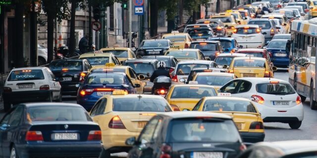 Κίνηση στους δρόμους: Κυκλοφοριακό κομφούζιο σε Λ. Κηφισού και Κηφισίας – LIVE ΧΑΡΤΗΣ