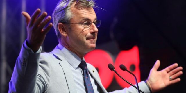 Αυστρία: Παραιτείται από αρχηγός του ακροδεξιού εθνικιστικού Κόμματος των Ελευθέρων ο Νόρμπερτ Χόφερ