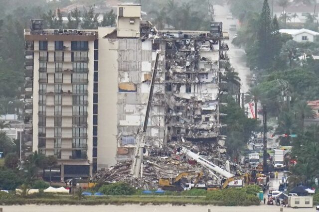 Μαϊάμι: Στους 9 οι νεκροί από την κατάρρευση κτιρίου – Μεγαλώνει η αγωνία για τους αγνοούμενους