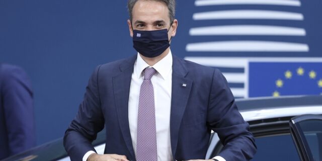 Αμηχανία για την “τυχαία” συνάντηση Μητσοτάκη-Τατάρ στις Βρυξέλλες