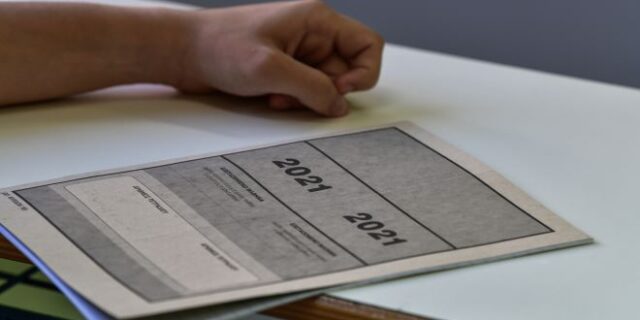 Πανελλήνιες 2021: Τα θέματα στα Νέα Ελληνικά για τους μαθητές των ΕΠΑΛ