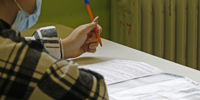Πανελλήνιες 2021: Οι απαντήσεις σε Αρχαία Ελληνικά, Μαθηματικά και Βιολογία