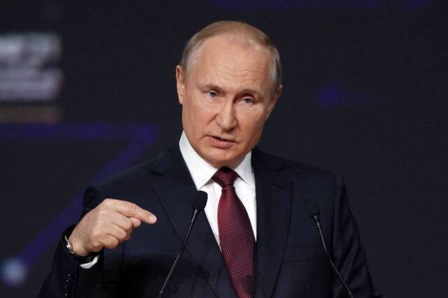 Πούτιν: Απαγορεύεται να κατέβουν στις εκλογές μέλη “εξτρεμιστικών” οργανώσεων