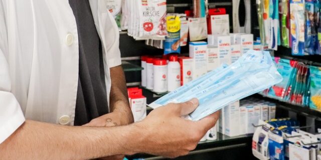 Self test για μαθητές: Από την Τετάρτη η διάθεσή τους στα φαρμακεία