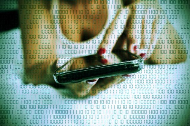 Sextortionscam: Τι να κάνετε αν λάβετε εκβιαστικό email – Ζητούν ποσά σε bitcoin εντός 50 ωρών