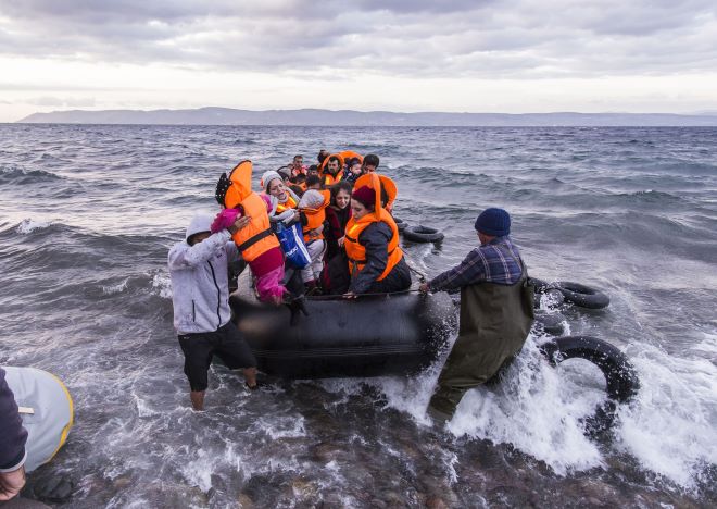 Ανακοίνωση από 40 ΜΚΟ: “Ασφαλής” η Τουρκία, ανασφαλείς οι πρόσφυγες