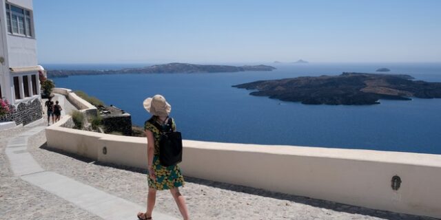 Ταμείο Ανάκαμψης: Ο ολλανδικός σκόπελος, οι 2 δεσμευτικές συμβάσεις και ο φετινός κουμπαράς των 7,8 δισ. ευρώ